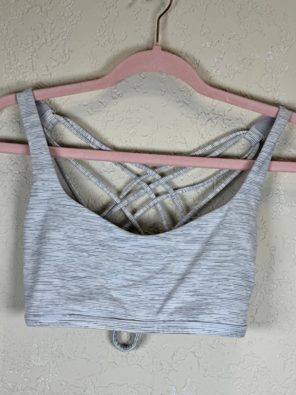 Lululemon Free To Be Wild Strappy Sports Bra Gray Stripe Size 8